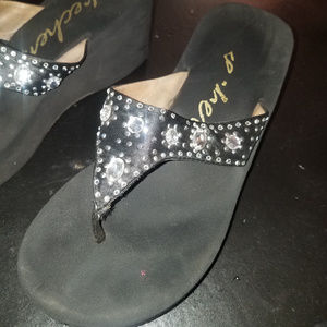 Sketchers rhinestone wedge sandals